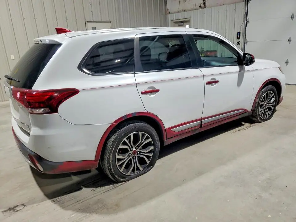 2018 MITSUBISHI OUTLANDER SE  