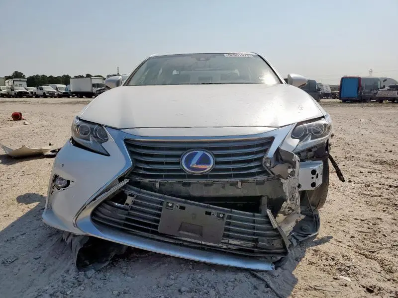 2018 LEXUS ES 300H  