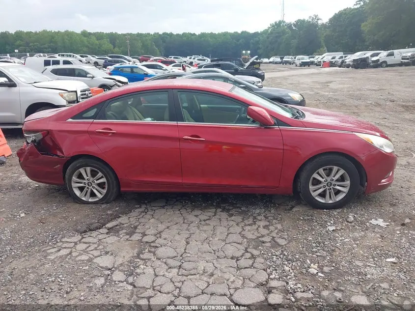 2013 HYUNDAI SONATA GLS