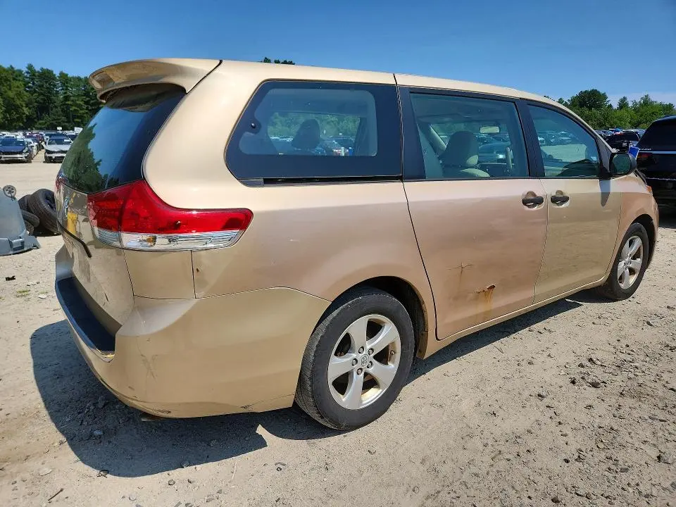 2013 TOYOTA SIENNA L 7-PASSENGER  