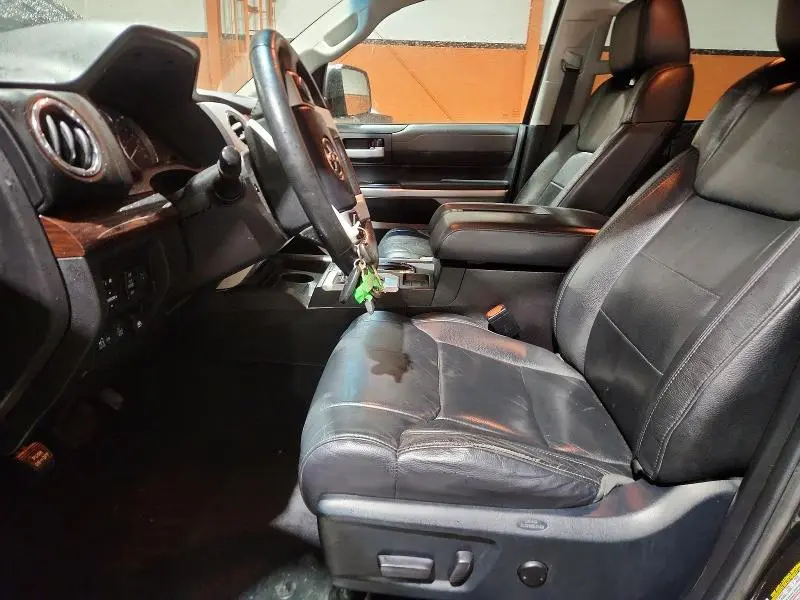 2016 TOYOTA TUNDRA CREWMAX LIMITED  