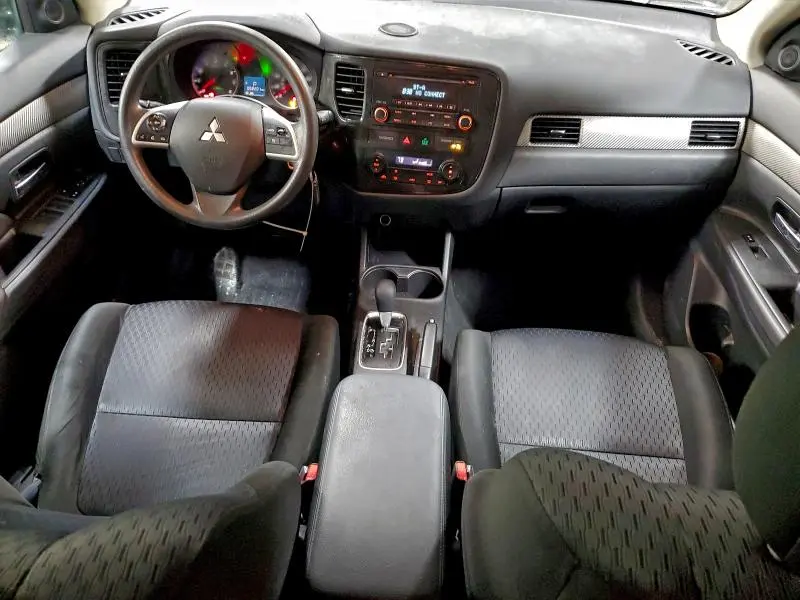 2014 MITSUBISHI OUTLANDER ES  