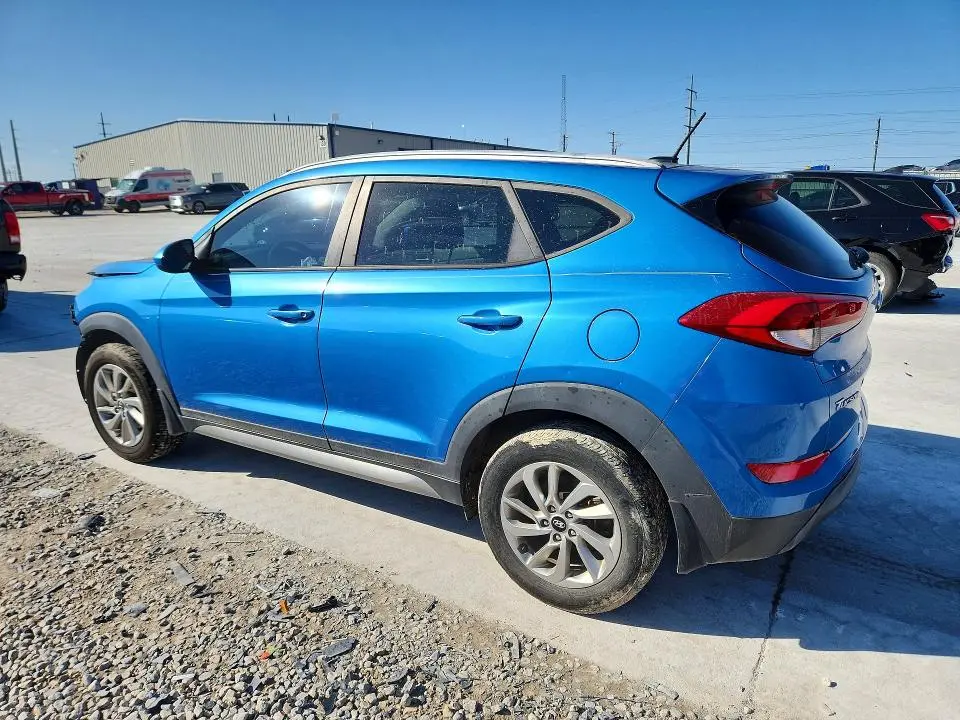 2017 HYUNDAI TUCSON SE  