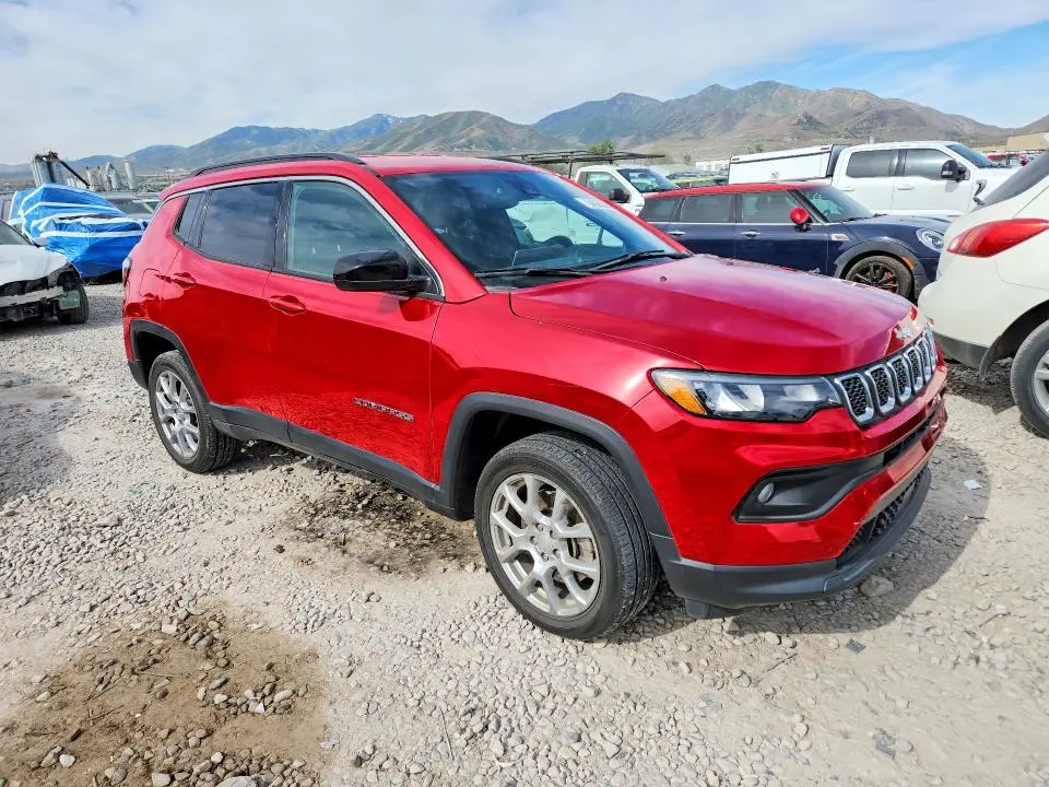 2023 JEEP COMPASS LATITUDE LUX  
