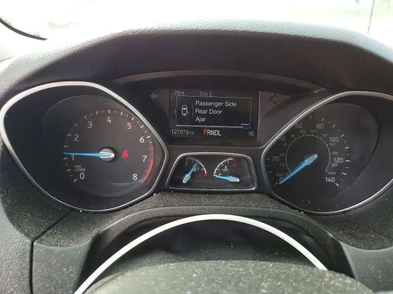 2016 FORD FOCUS SE  