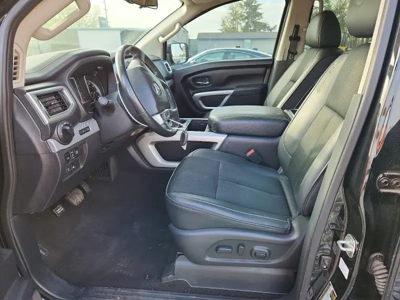 2019 NISSAN TITAN PRO-4X  