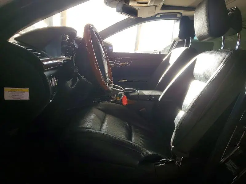 2010 MERCEDES-BENZ S 550  