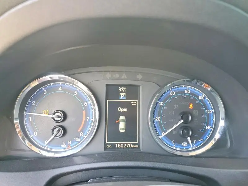 2019 TOYOTA COROLLA SE  