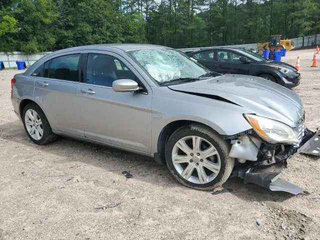 2013 CHRYSLER 200 LX  