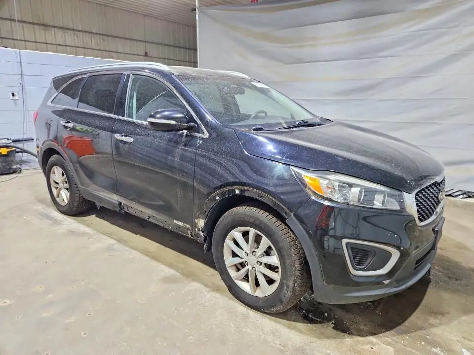 2016 KIA SORENTO LX V6  
