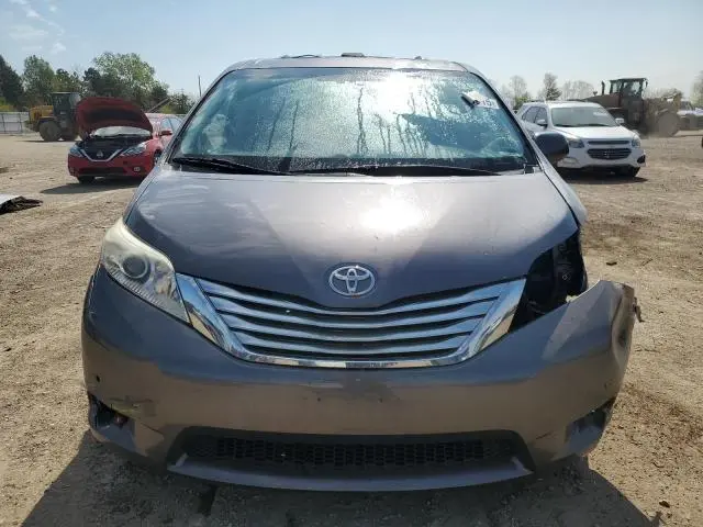 2011 TOYOTA SIENNA XLE
