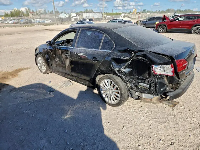2011 VOLKSWAGEN JETTA SEL  
