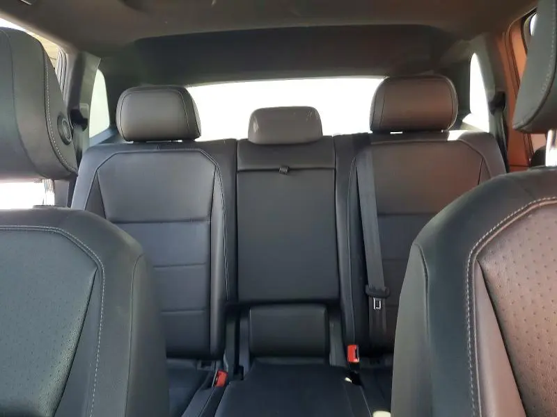 2020 VOLKSWAGEN TIGUAN SE  