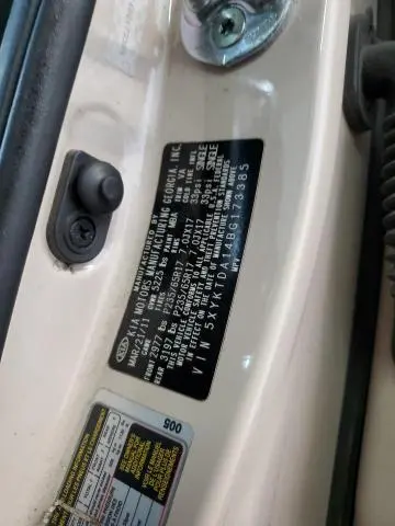 2011 KIA SORENTO BASE  