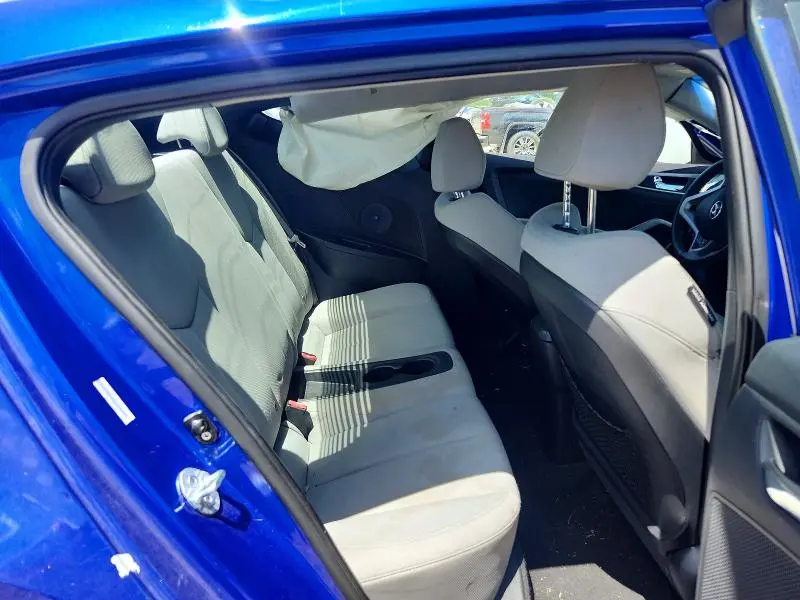 2012 HYUNDAI VELOSTER BASE  