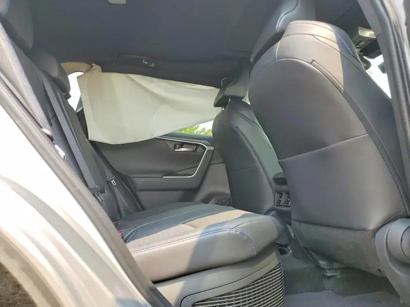 2025 TOYOTA RAV4 XSE  