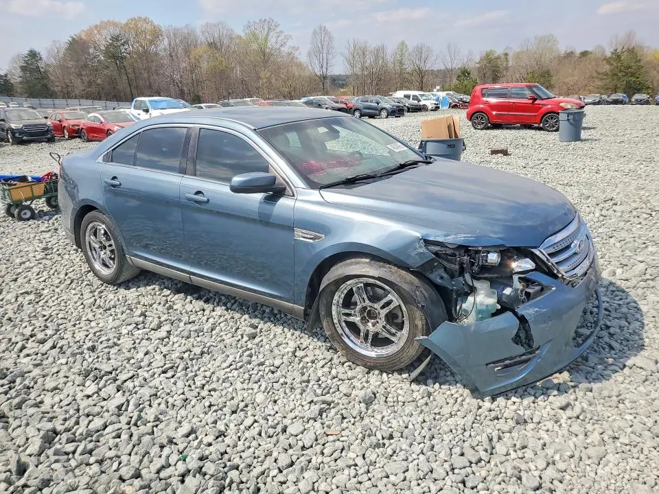 2010 FORD TAURUS SEL  