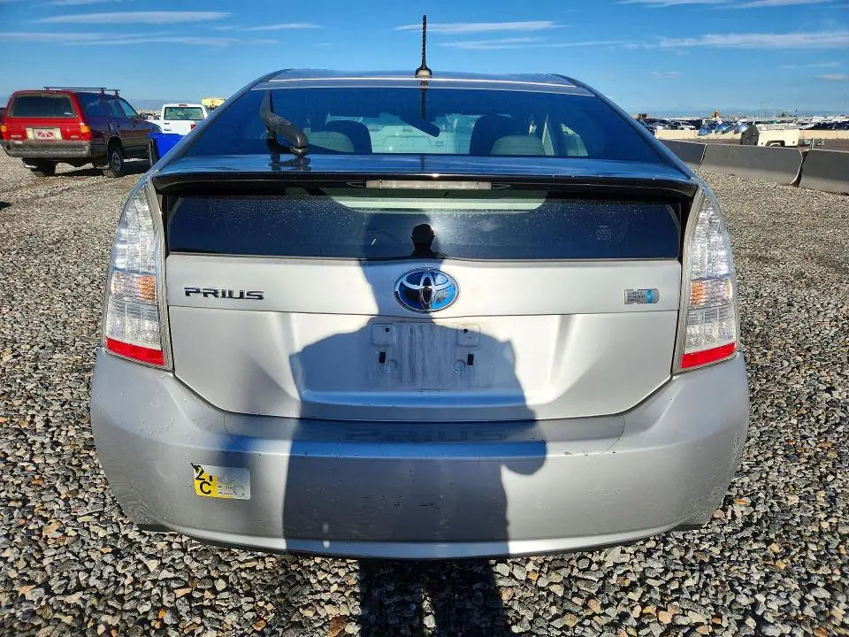 2010 TOYOTA PRIUS II  