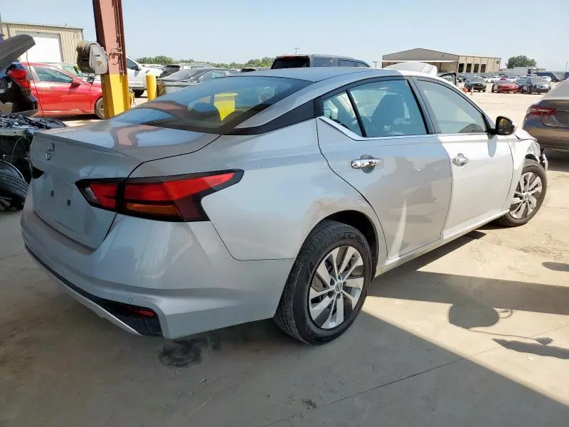 2023 NISSAN ALTIMA S  
