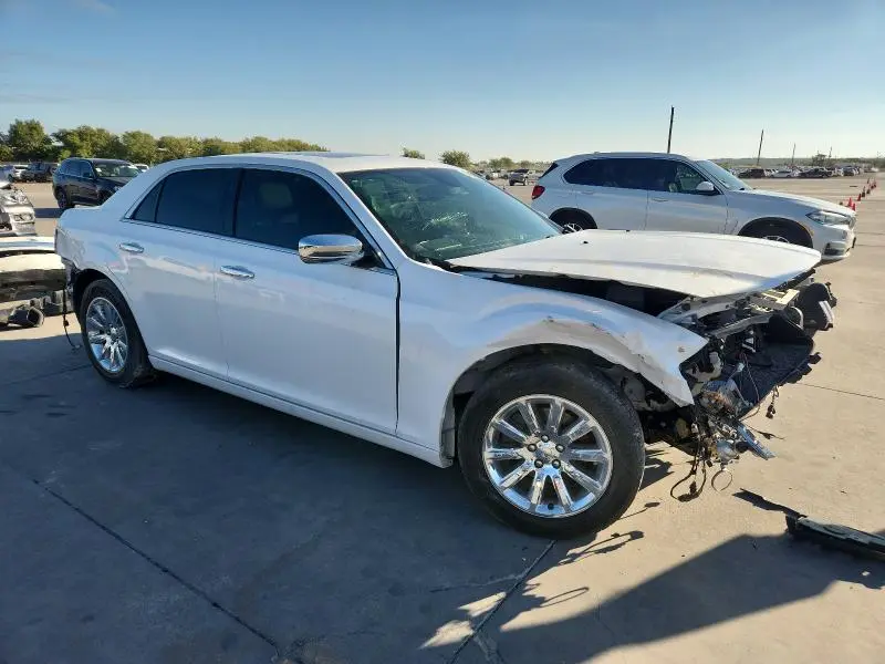 2014 CHRYSLER 300C   