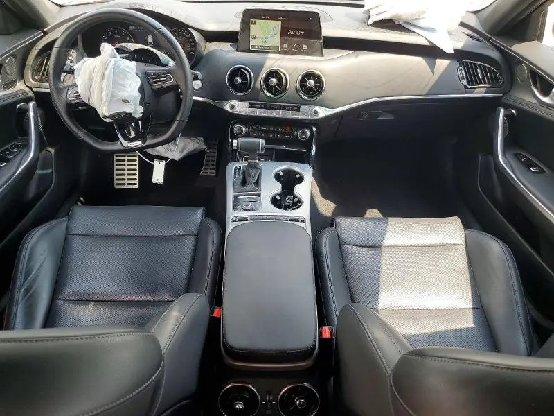 2020 KIA STINGER GT1  