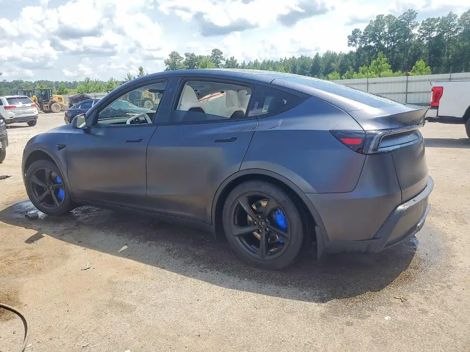 2026 TESLA MODEL Y   
