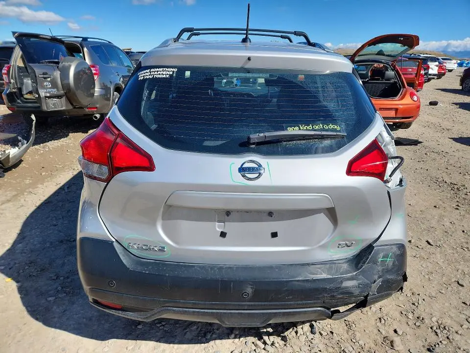 2018 NISSAN KICKS SV  