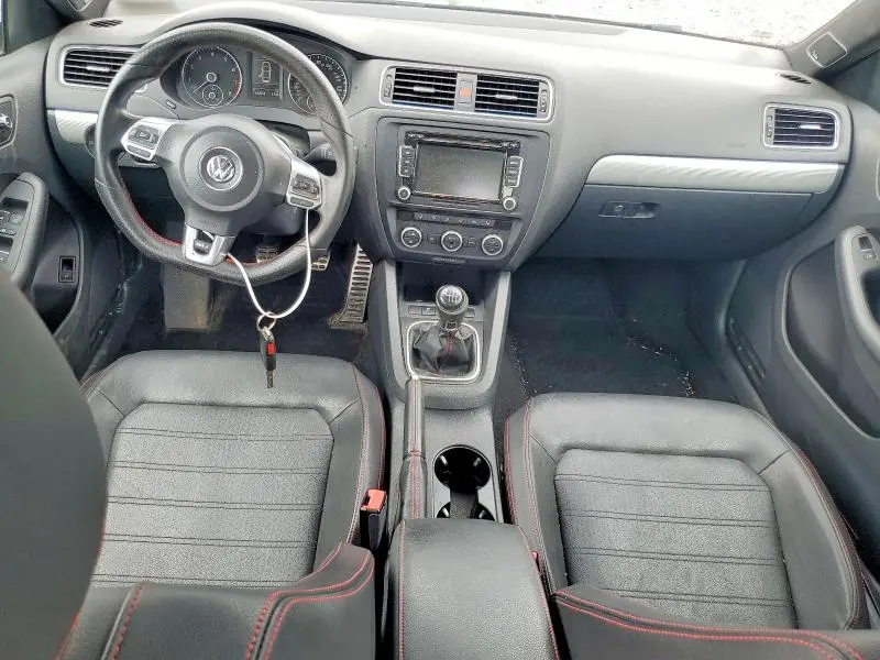 2013 VOLKSWAGEN JETTA GLI  