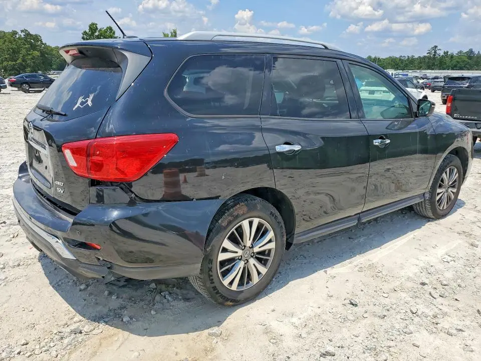 2018 NISSAN PATHFINDER SV  