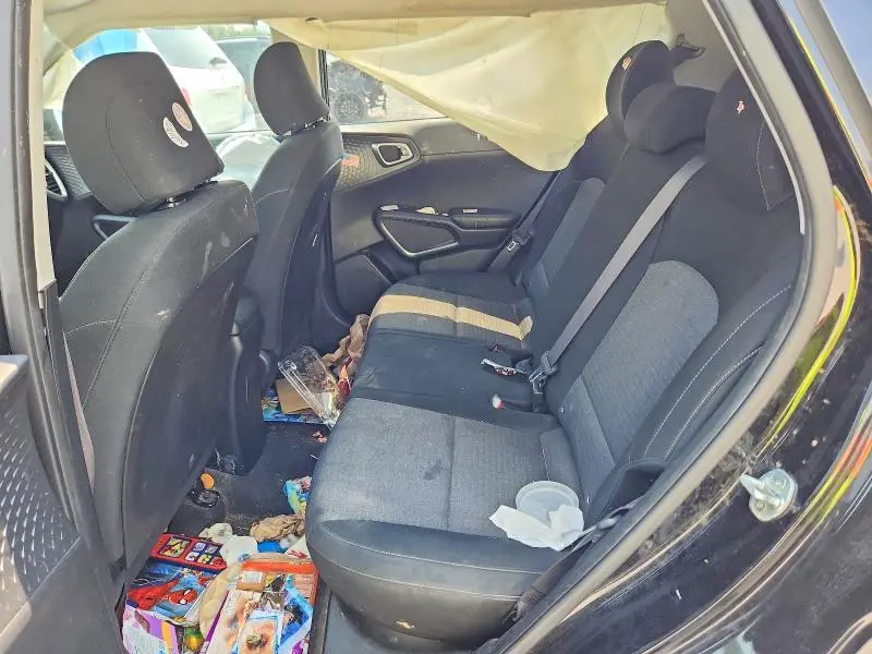 2021 KIA SOUL S  
