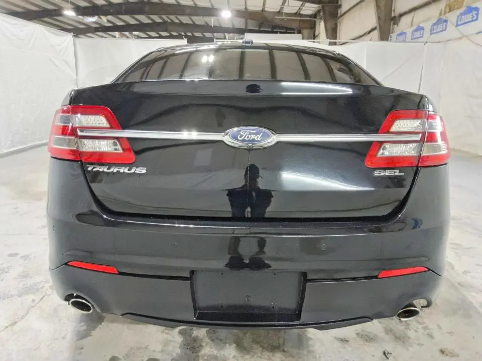 2018 FORD TAURUS SEL  