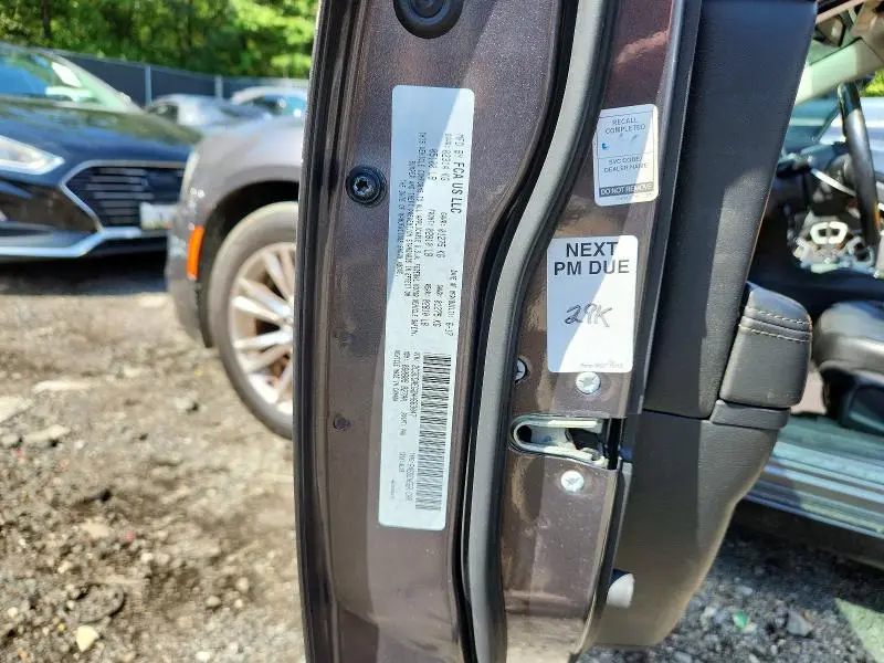 2017 CHRYSLER 300C   