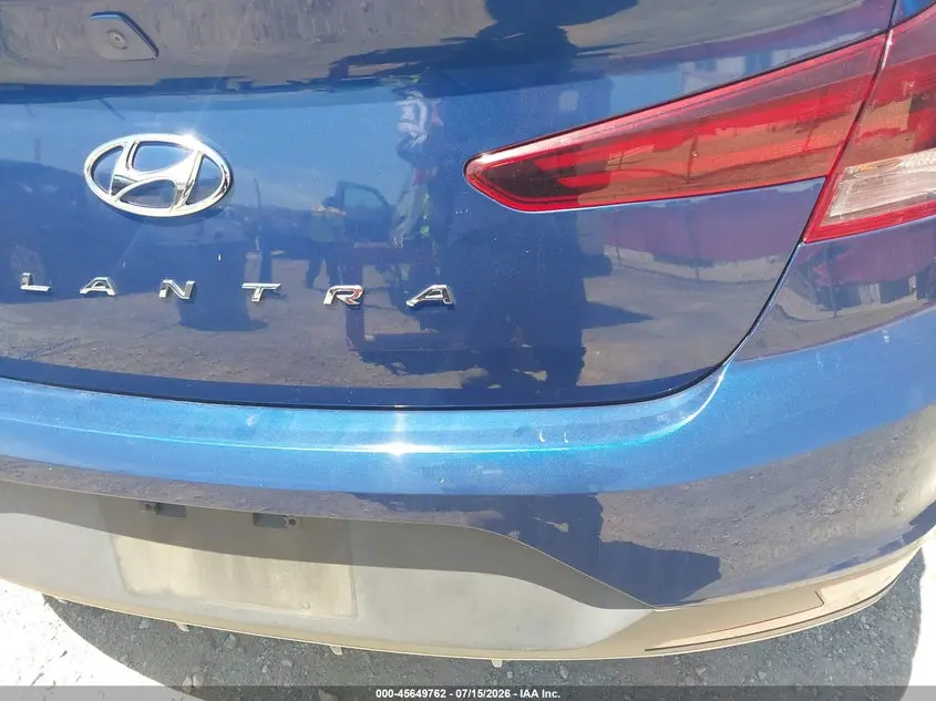 2020 HYUNDAI ELANTRA SE