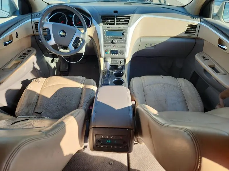 2011 CHEVROLET TRAVERSE LT  