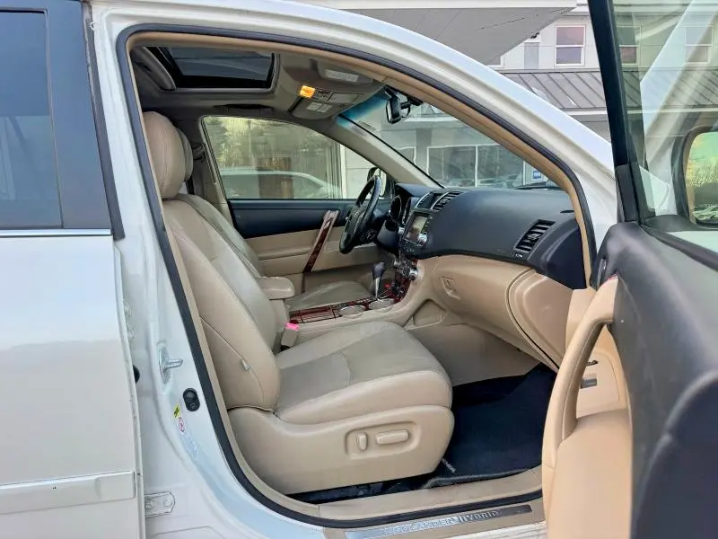 2012 TOYOTA HIGHLANDER HYBRID LIMITED  