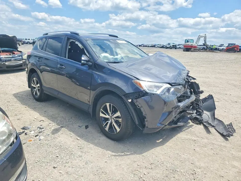 2018 TOYOTA RAV4 XLE  