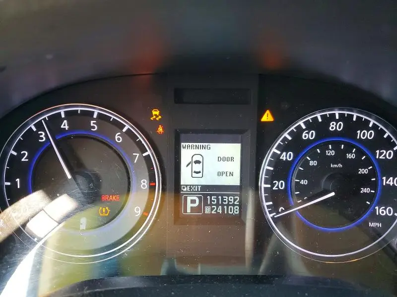 2012 INFINITI G37   