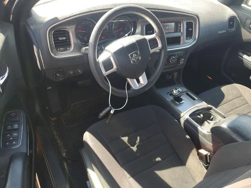 2012 DODGE CHARGER SE  