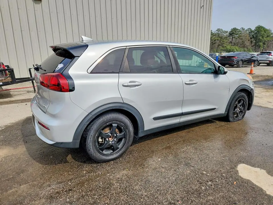 2017 KIA NIRO   