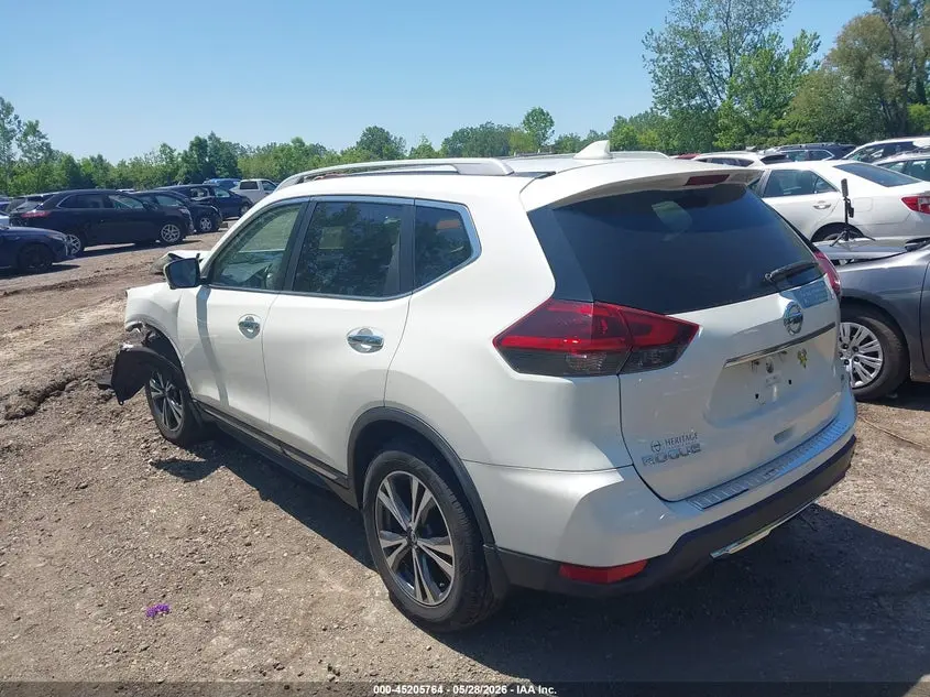 2018 NISSAN ROGUE SL