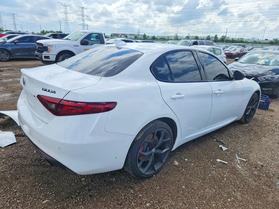 2020 ALFA ROMEO GIULIA   