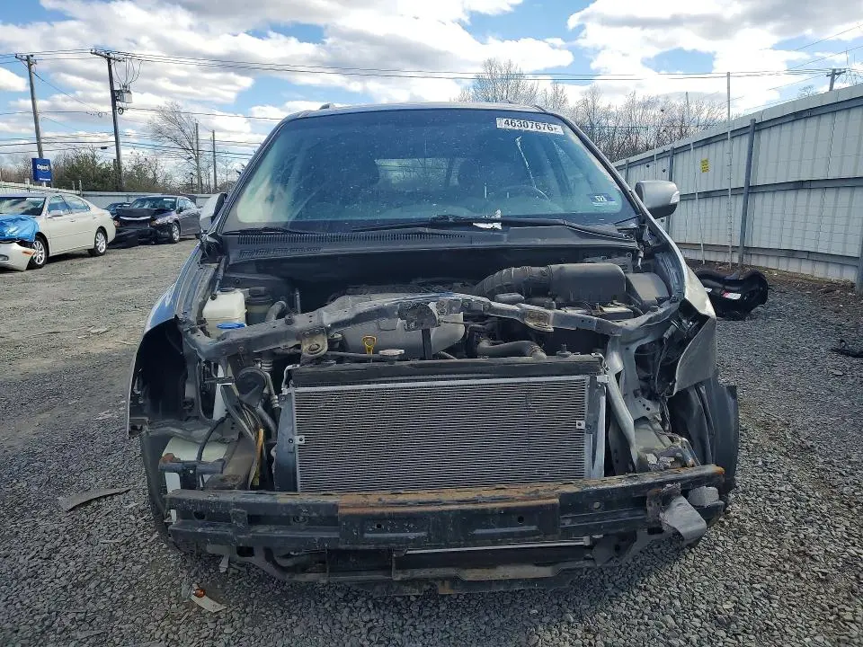 2012 KIA SEDONA LX  