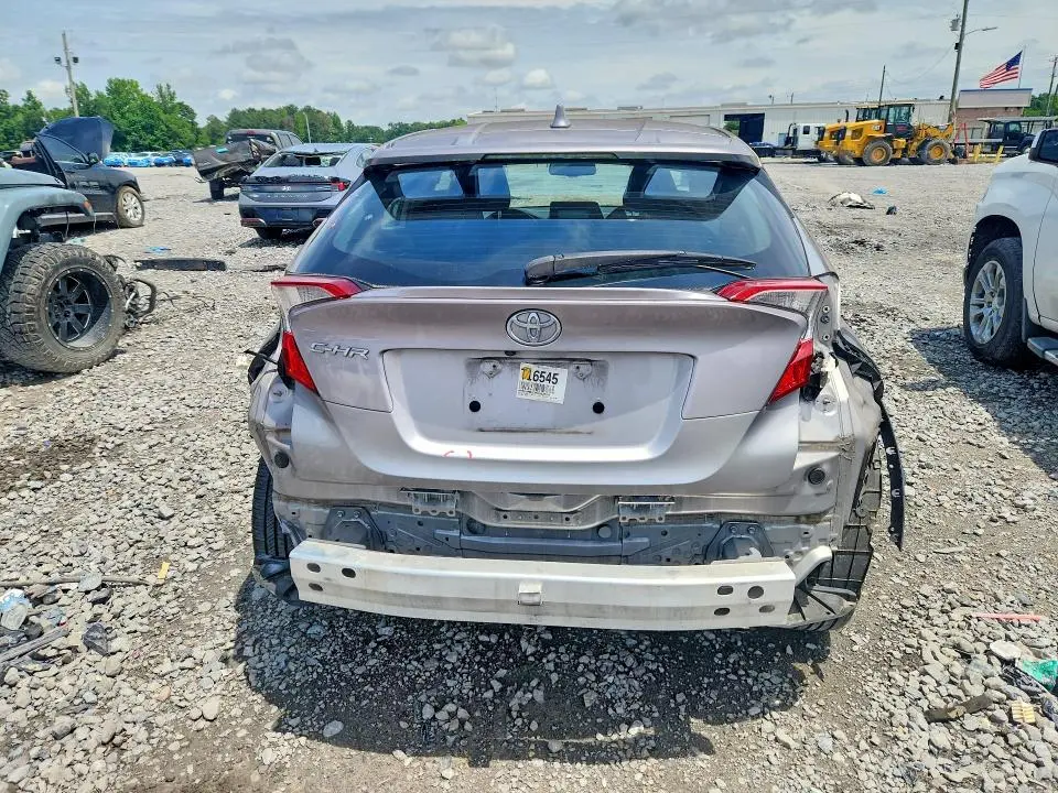 2019 TOYOTA C-HR LE  