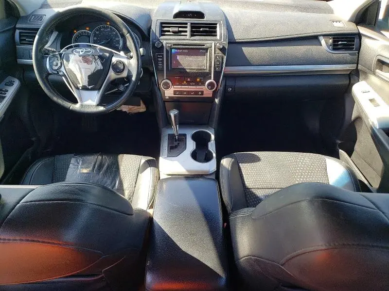 2014 TOYOTA CAMRY SE  
