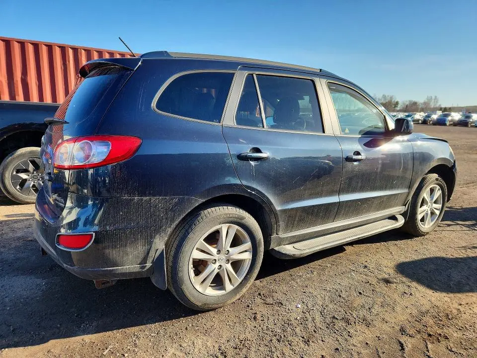 2010 HYUNDAI SANTA FE SE  
