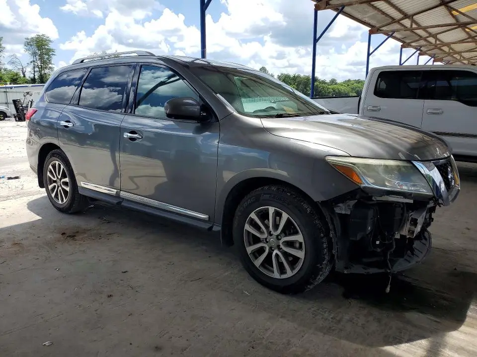 2016 NISSAN PATHFINDER SL  