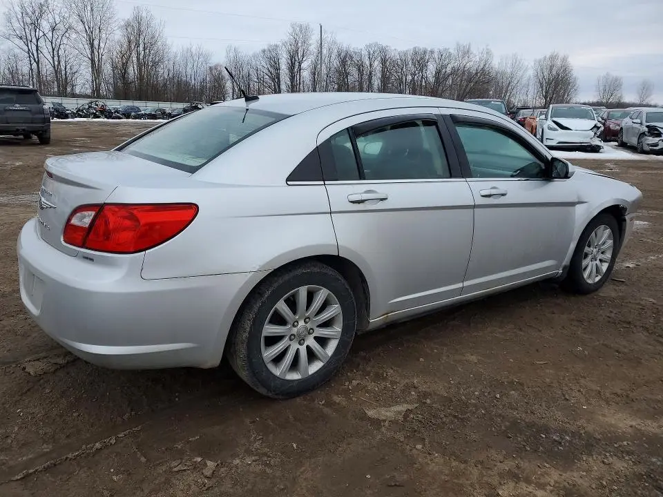 2010 CHRYSLER SEBRING LIMITED  