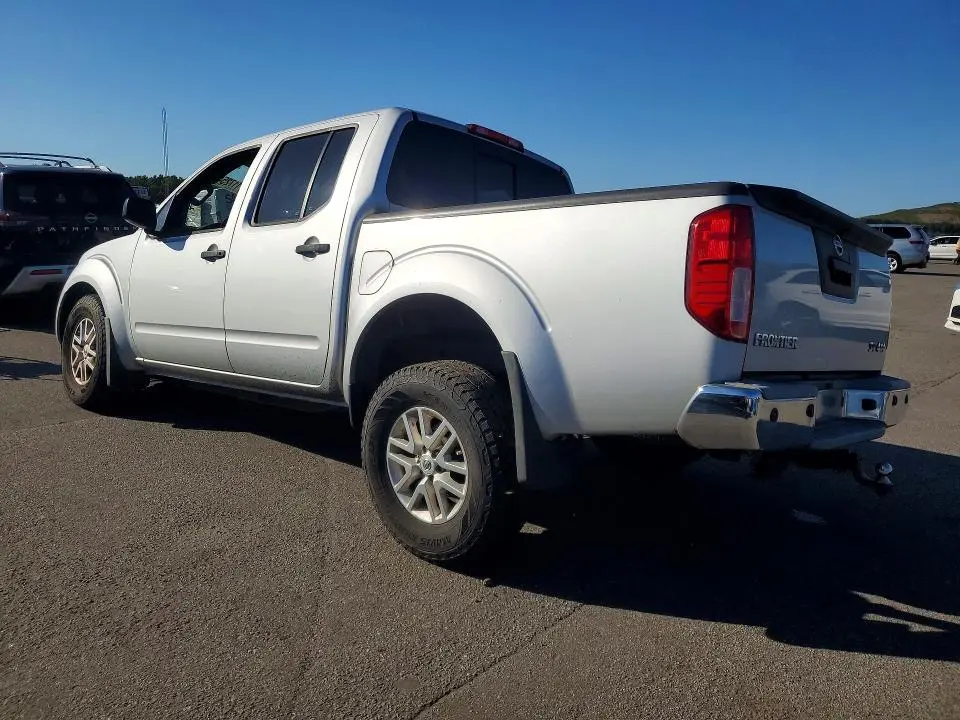 2014 NISSAN FRONTIER S  