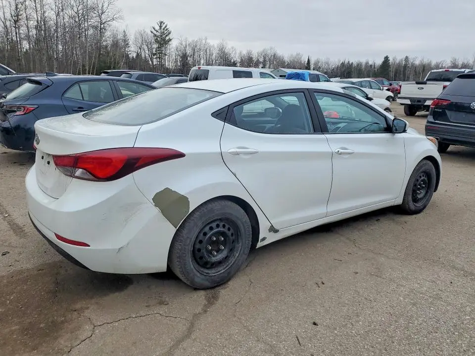 2016 HYUNDAI ELANTRA SE  