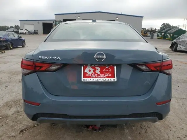 2025 NISSAN SENTRA SV  